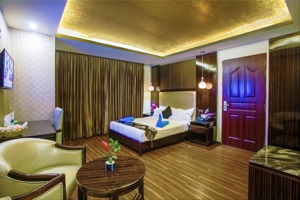 Hotel Noorjahan Grand Σιλέτ Εξωτερικό φωτογραφία