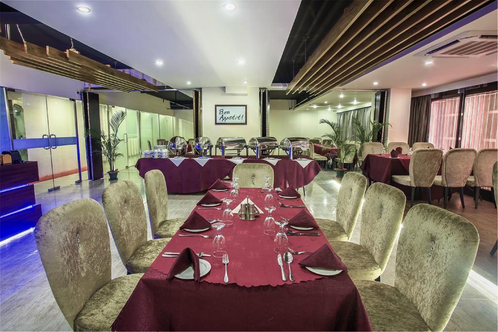 Hotel Noorjahan Grand Σιλέτ Εξωτερικό φωτογραφία