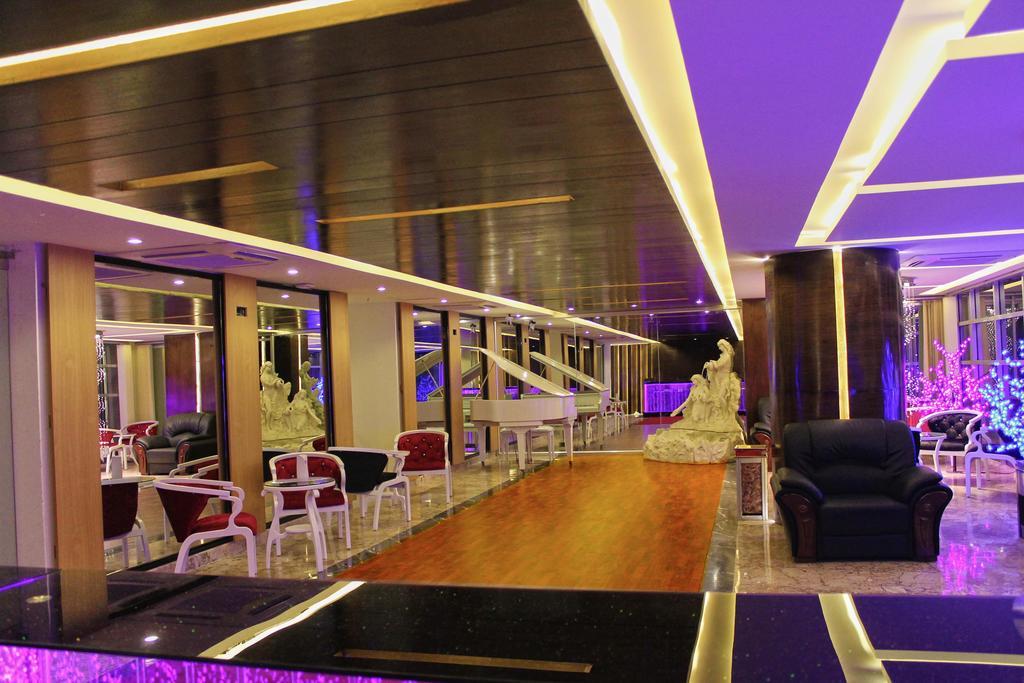 Hotel Noorjahan Grand Σιλέτ Εξωτερικό φωτογραφία